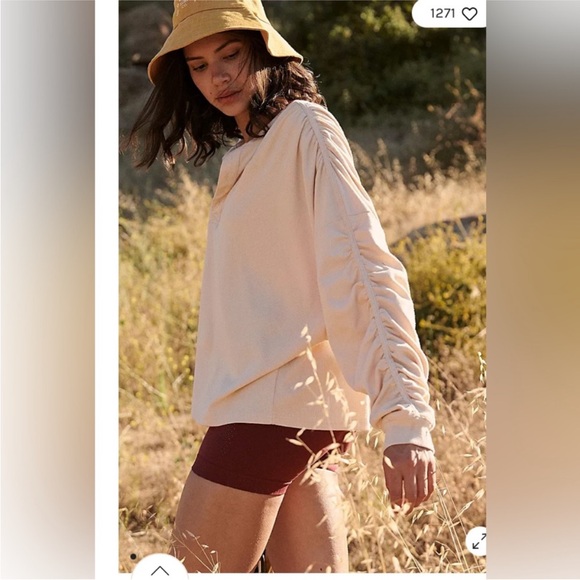 FP Movement by Free People Flow State Layer-Thermal Top in Bright Orange 🧡 - Picture 2 of 7